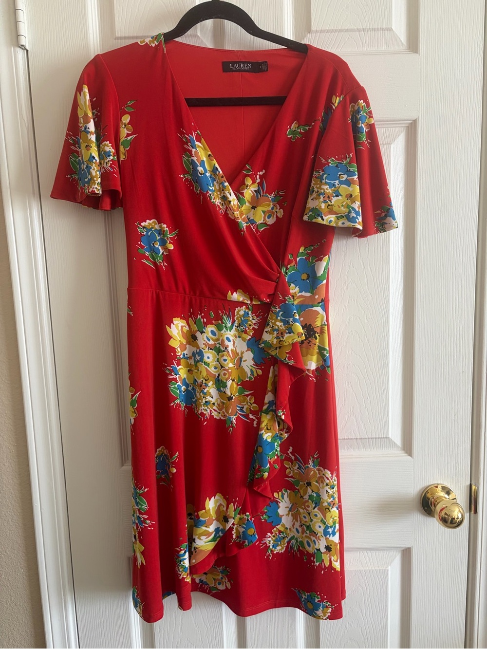 Lauren Ralph Lauren Red Floral Wrap Dress size 6